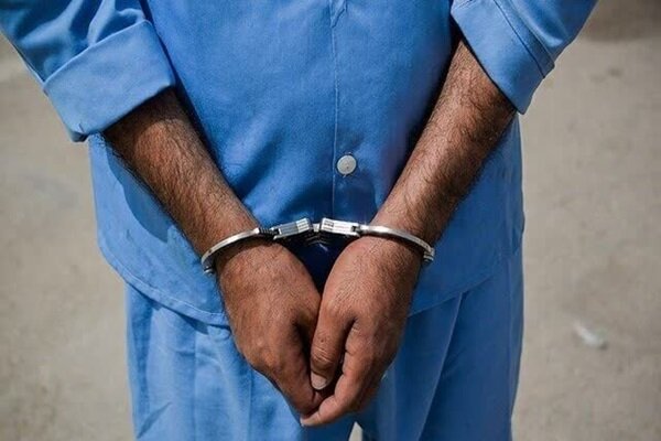 سارق اماکن عمومی و خصوصی در فاروج دستگیر شد